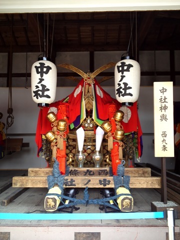中社神輿.JPG