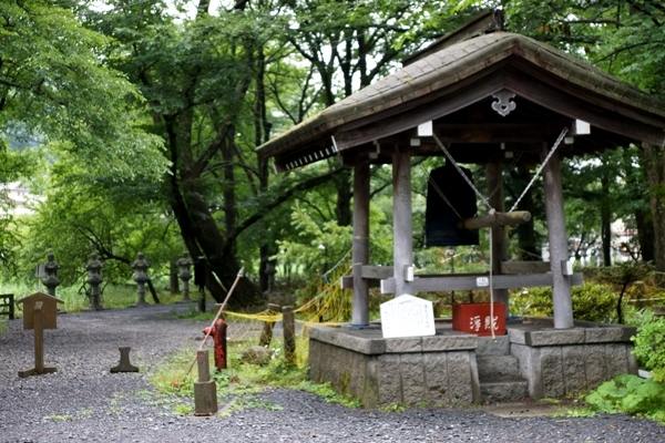 日光山温泉寺の鐘.JPG