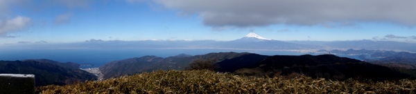 達磨山山頂パノラマ.jpg